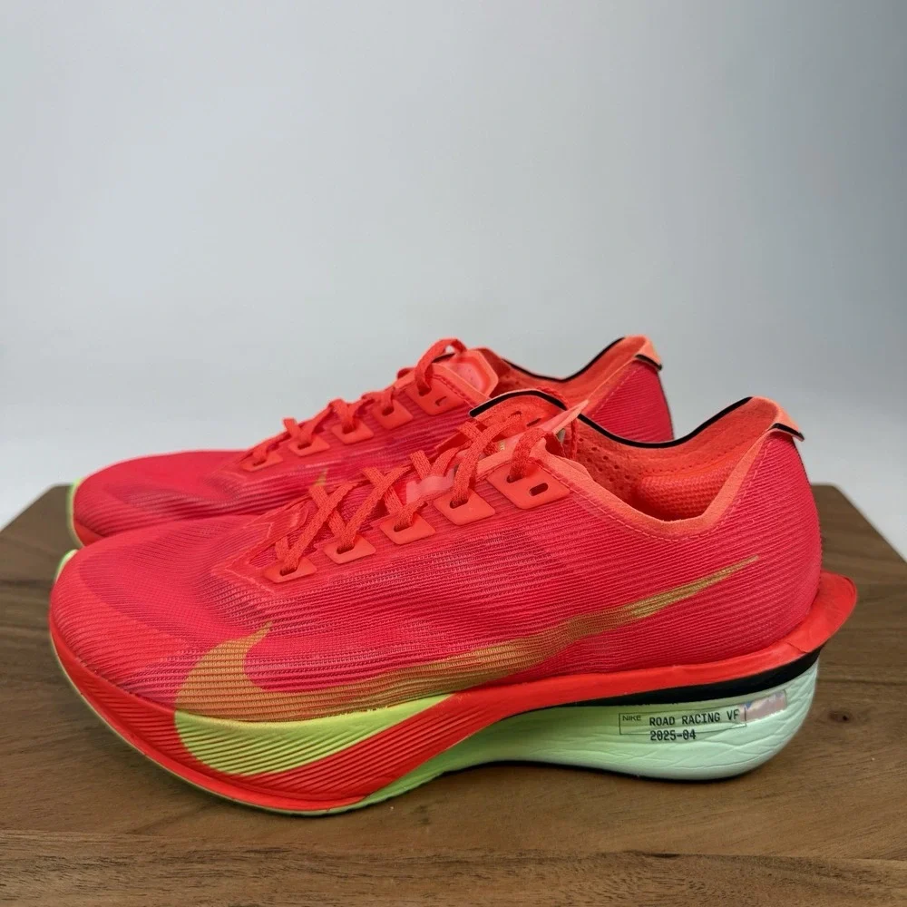 New Womens Nike ZoomX Vaporfly Next% 4 Bright Crimson Shoes Sneakers 7.5‎ M